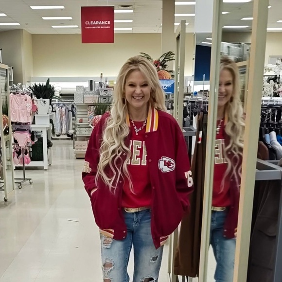 Meet your Posher, Chelle - Picture 4 of 4